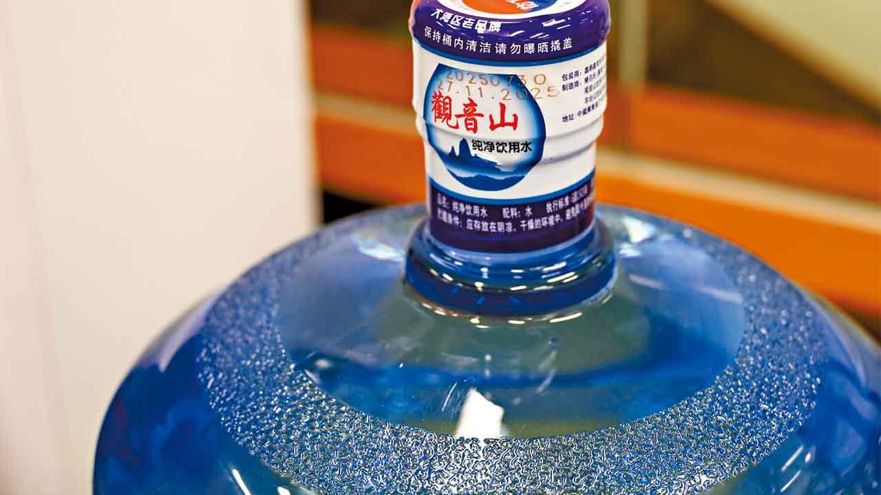 檢測證內地香港樽裝水均達標 許正宇：無謂揣測非基於現實