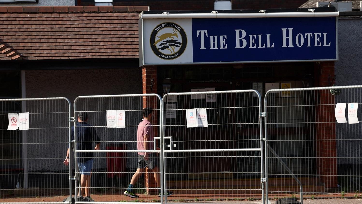 英國一間用作接受難民的酒店被法庭頒布禁制令。(路透社)