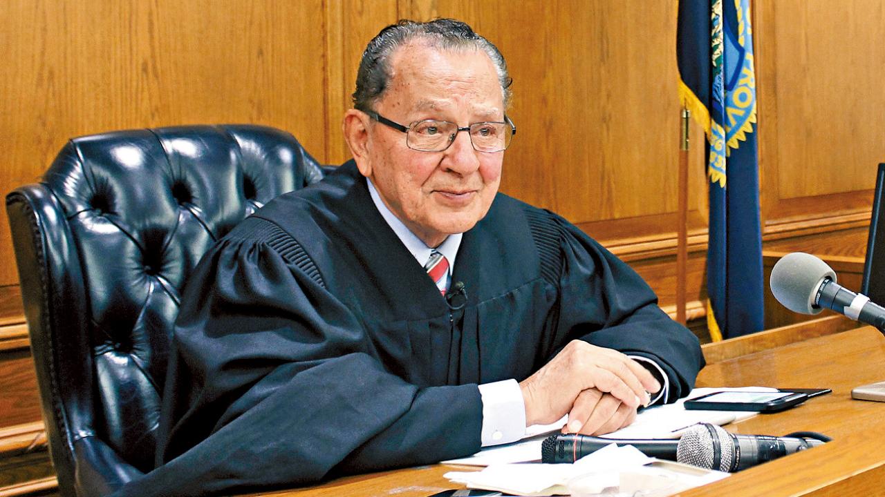 關注被告背景 具同情心 世上最友善法官離世