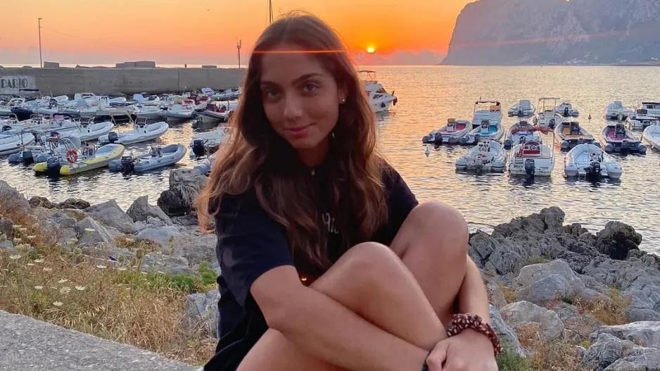 20歲女畢業派對浮屍泳池無人被捕 家人質疑池邊有血跡衣服不見了