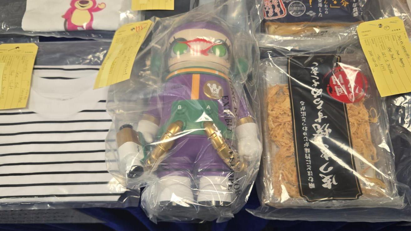 警方拘捕13人涉嫌盜竊，網上接洽買家後到商店犯案