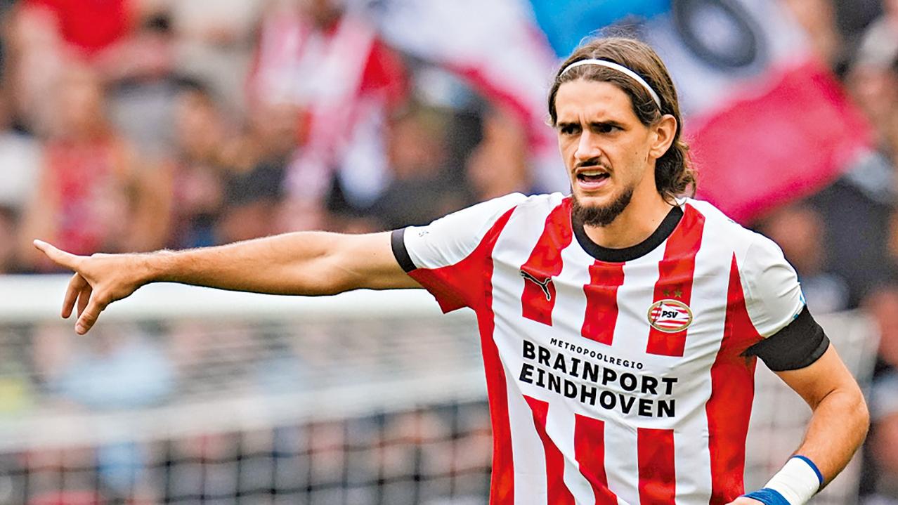 荷超盃打頭陣 伊高斯「大」鬥燕豪芬