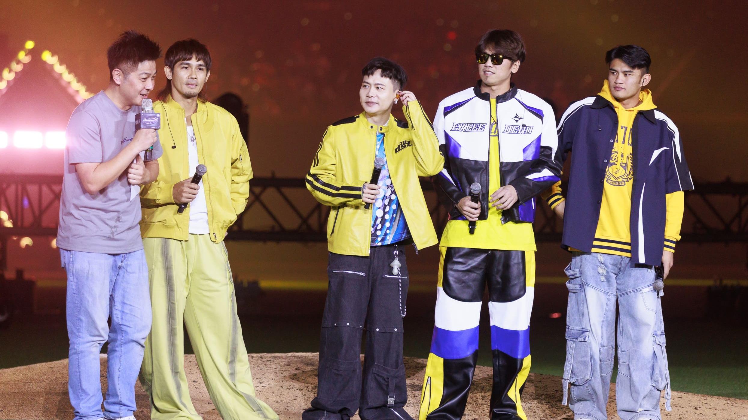 蕭秉治孖中信兄弟球員合體 現身大巨蛋首唱球團年度歌曲