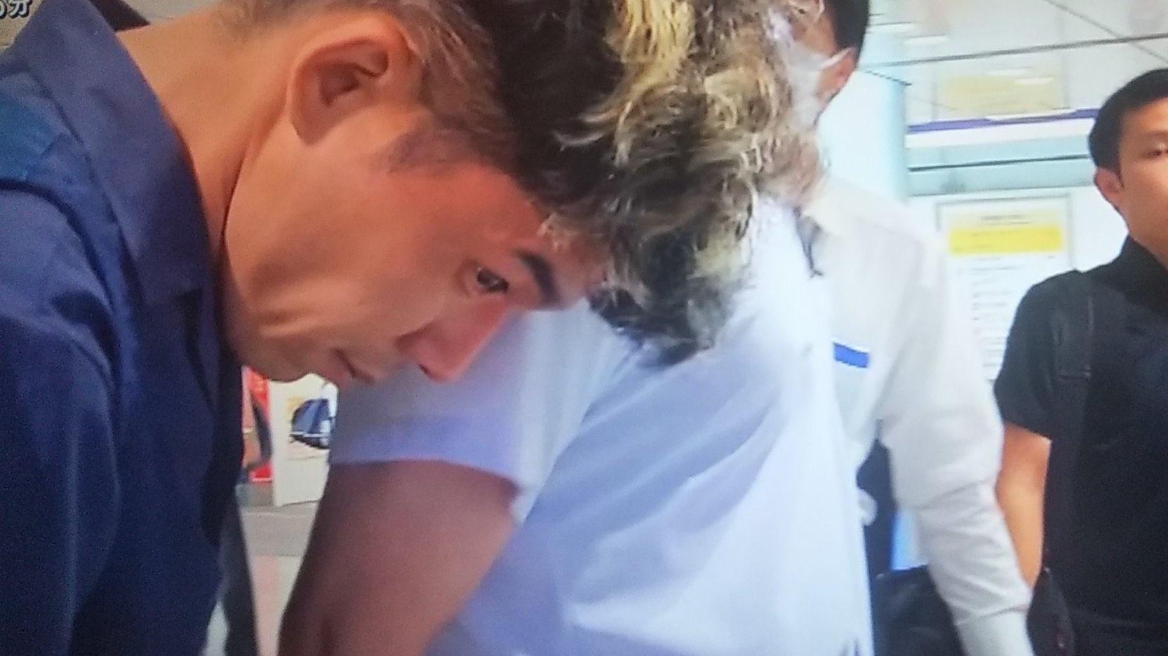 涉嫌在神戶殺害女保險職員的谷本將志，從新幹線移送到神戶。(新聞截圖)