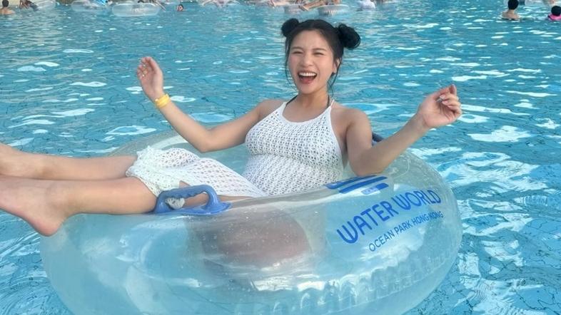 林芊妤大肚周圍去 睇完雪再落水