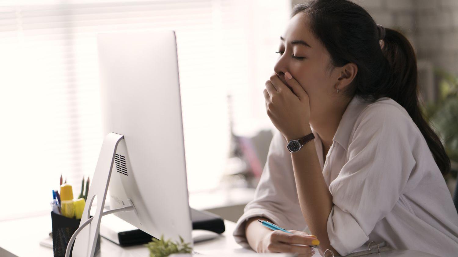 坐姿差導致呼吸不順眼瞓疲累 