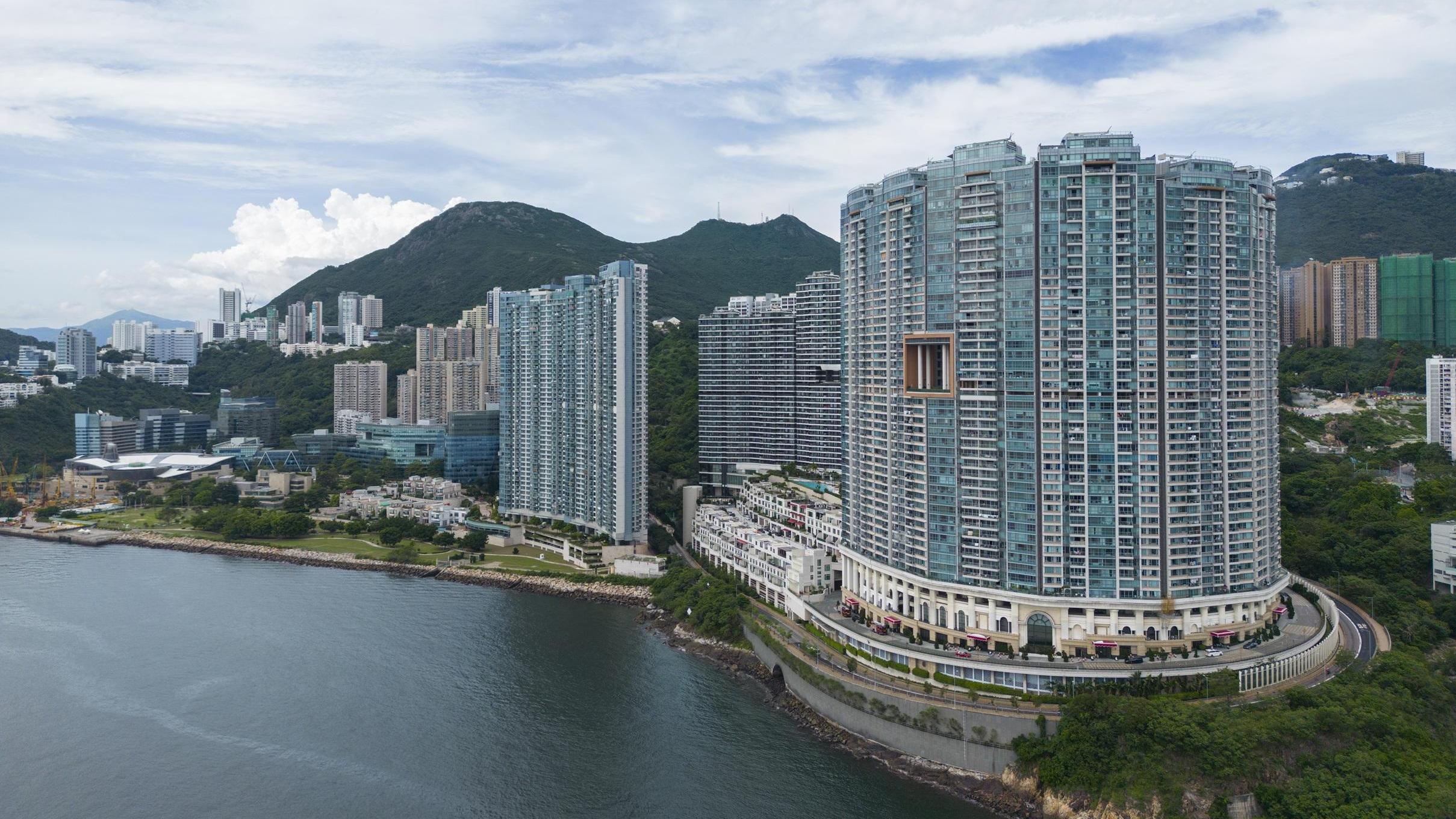 薄扶林貝沙灣套兩房勁劈逾3球沽貨，原業主持貨15年，帳面蝕近170萬元。