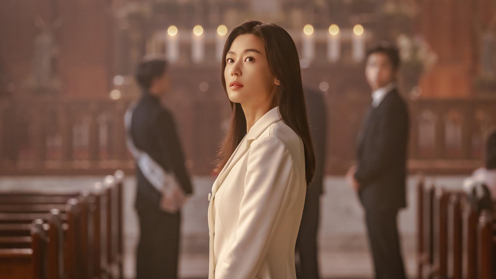 暴風圈｜環球諜戰一觸即發 全智賢飾演前王牌外交官揭重大陰謀