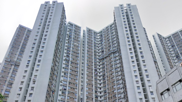 來港10多年的外籍人士棄租轉買，擲455萬元入市柴灣居屋康翠臺三房，呎價約7千元。