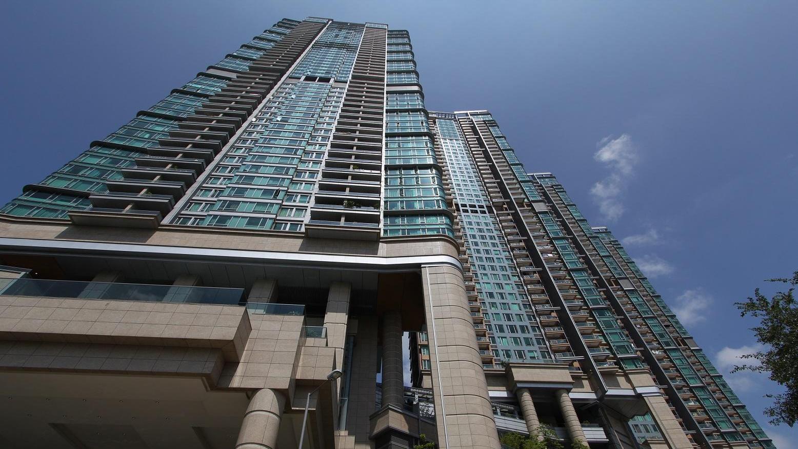 首置客斥990萬元入市荔枝角曼克頓山兩房海景戶，樓價15年升值逾4球。