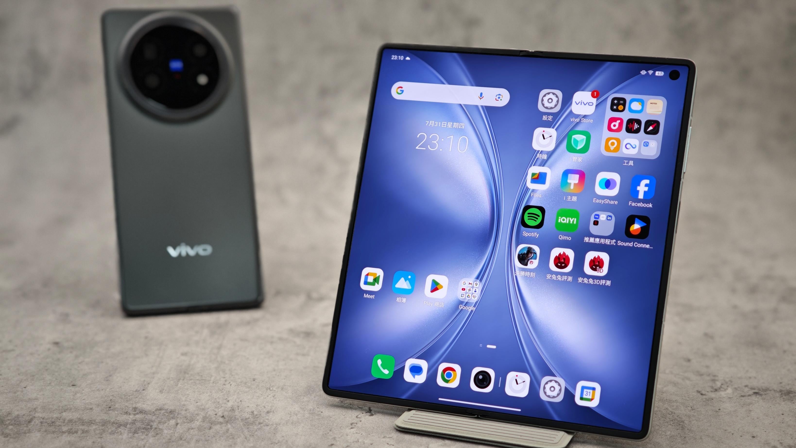 vivo X Fold5大摺實測　蔡司長焦攝力、超強多工性能