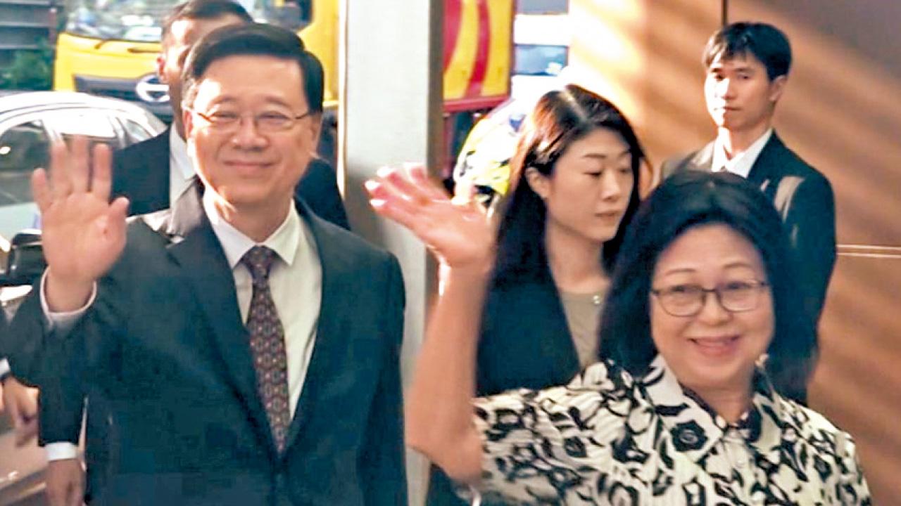 李家超率團赴京