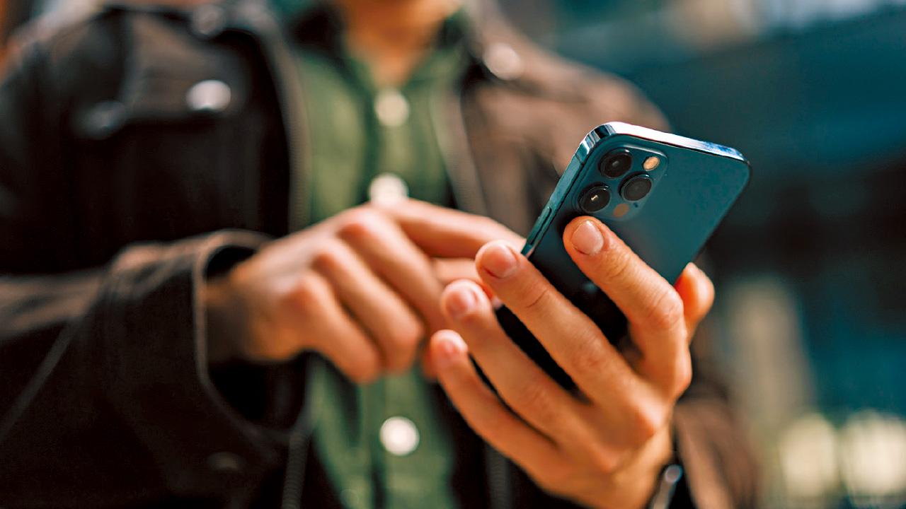 WhatsApp收白撞訊息誘投資網店 六旬保安失140萬