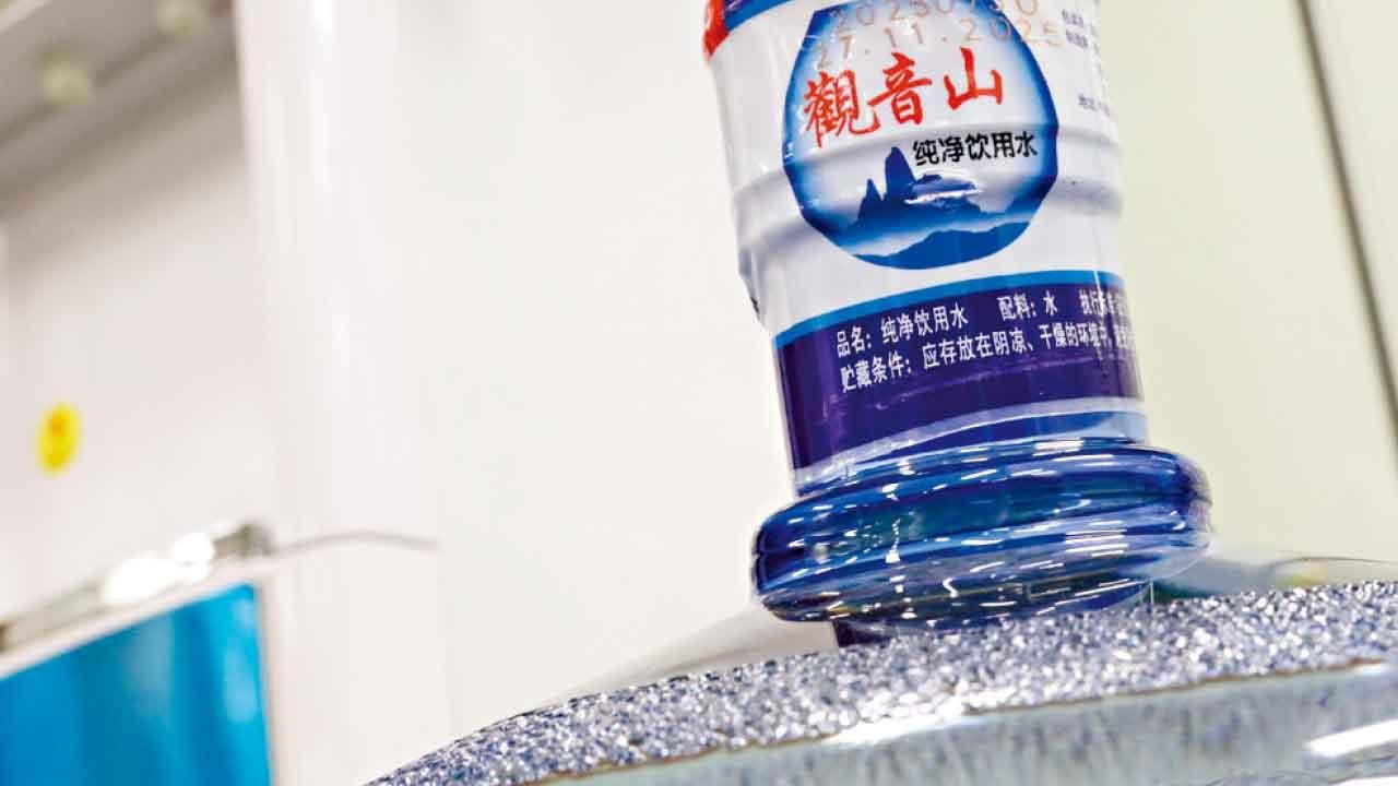 完善採購程序要寬緊平衡