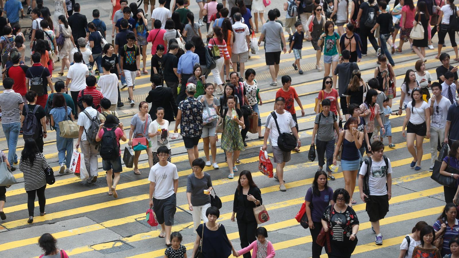 本港最新零售額料297億元 首7個月合計跌2.6%。