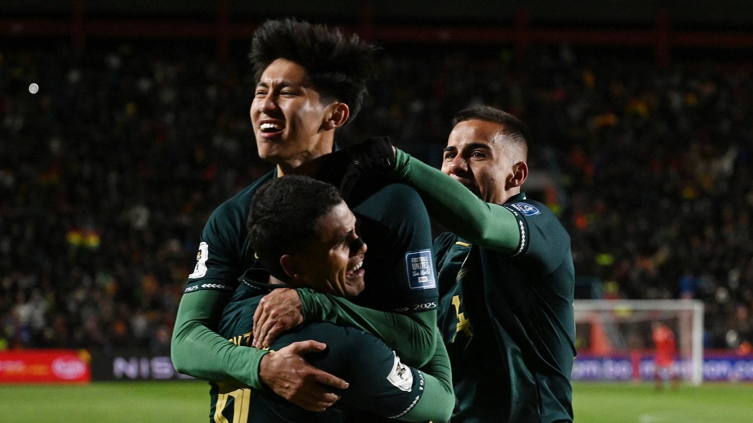 泰些路斯為玻利維亞射入12碼，擊敗巴西取得跨區附加賽的資格。(路透社)