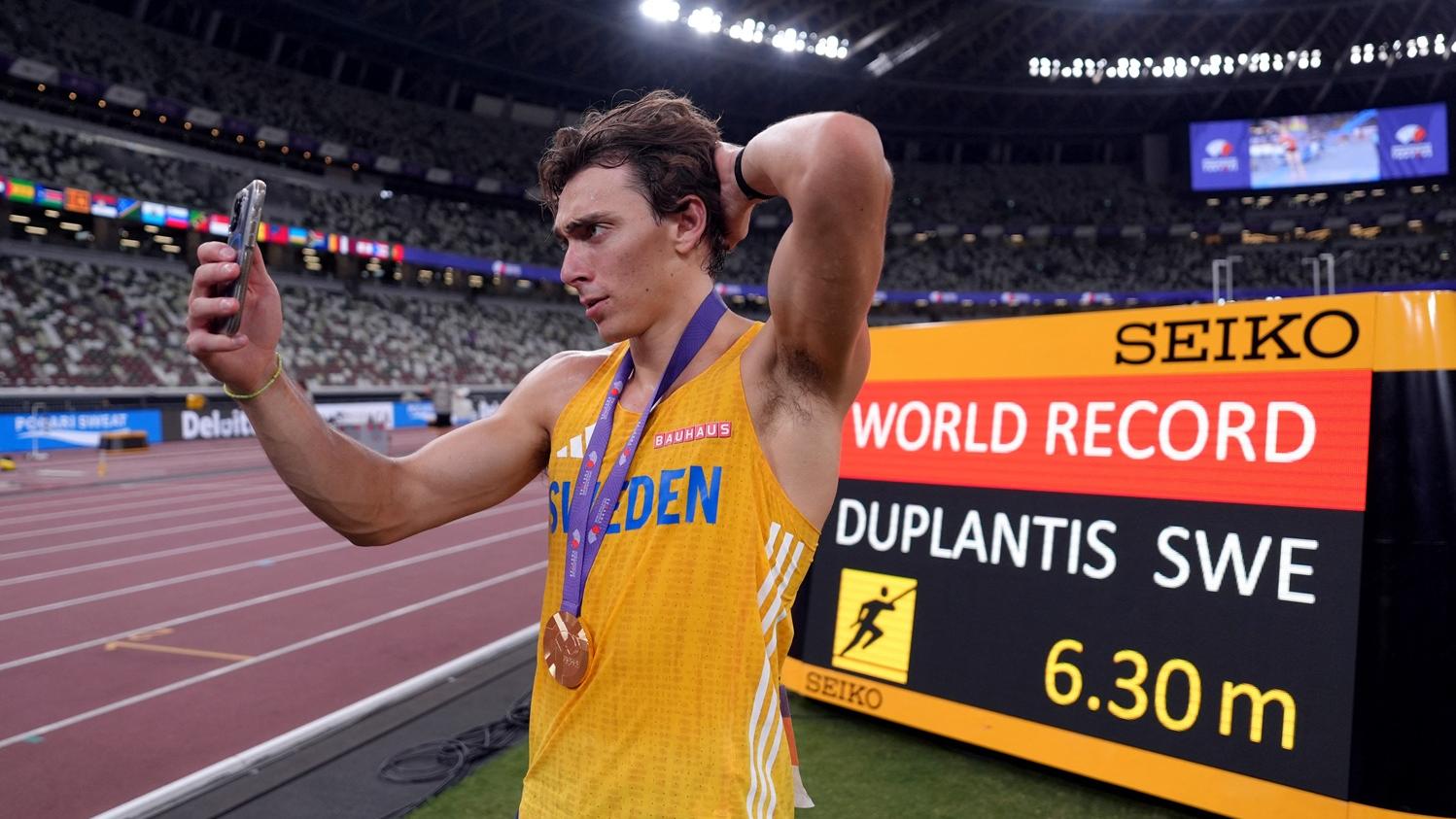 杜彭迪斯以破世界紀錄成績，第3次贏得世錦賽冠軍。(路透社)