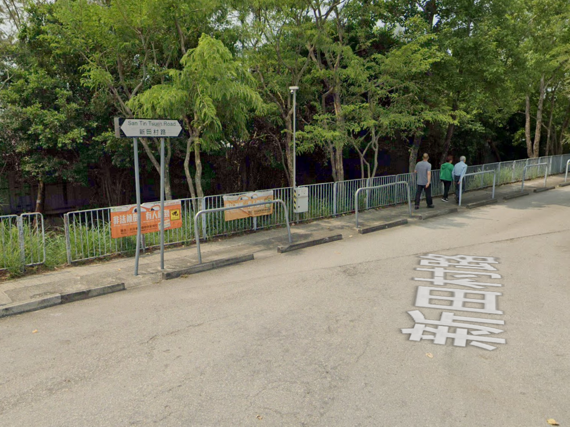 落馬洲的士司機，車內燒炭當場不治。(Google街景截圖)