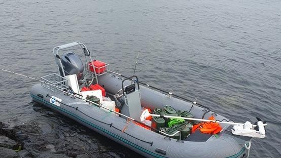 中國籍男子用橡皮艇偷渡南韓濟州島。(網上圖片)