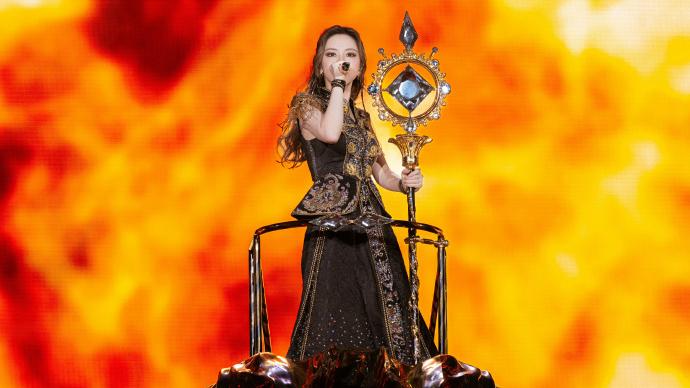 G.E.M.《I AM GLORIA》演唱會  第120場已突破400萬人入場