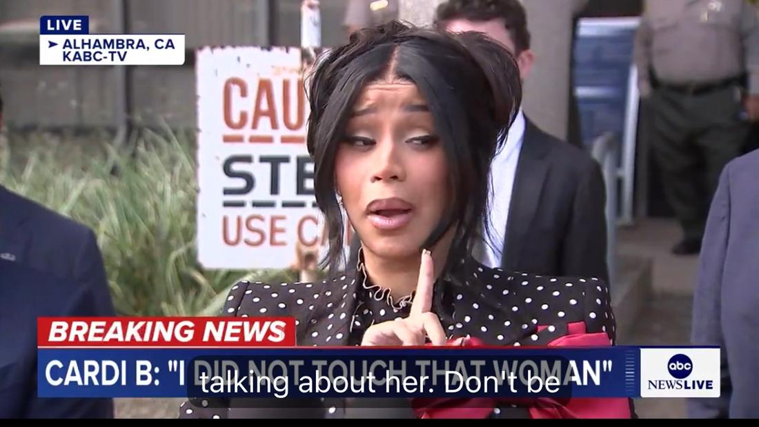 Cardi B審訊表情爆紅獲勝訴 庭外掟筆怒罵記者
