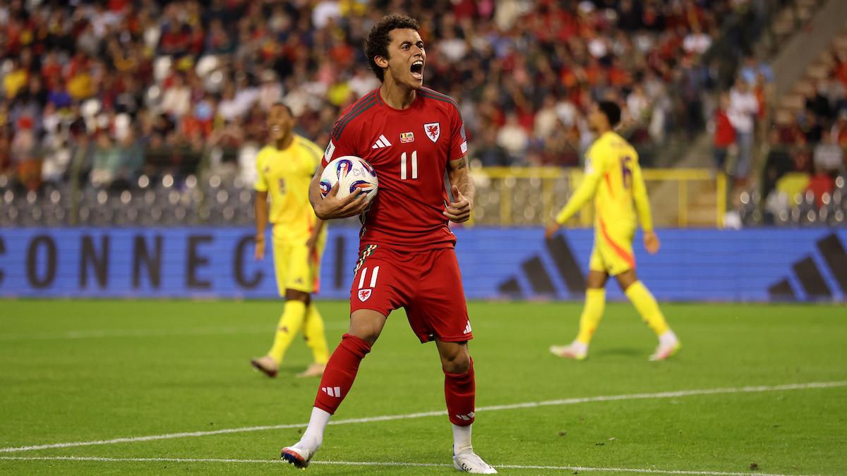 威爾斯再演必「薩」技