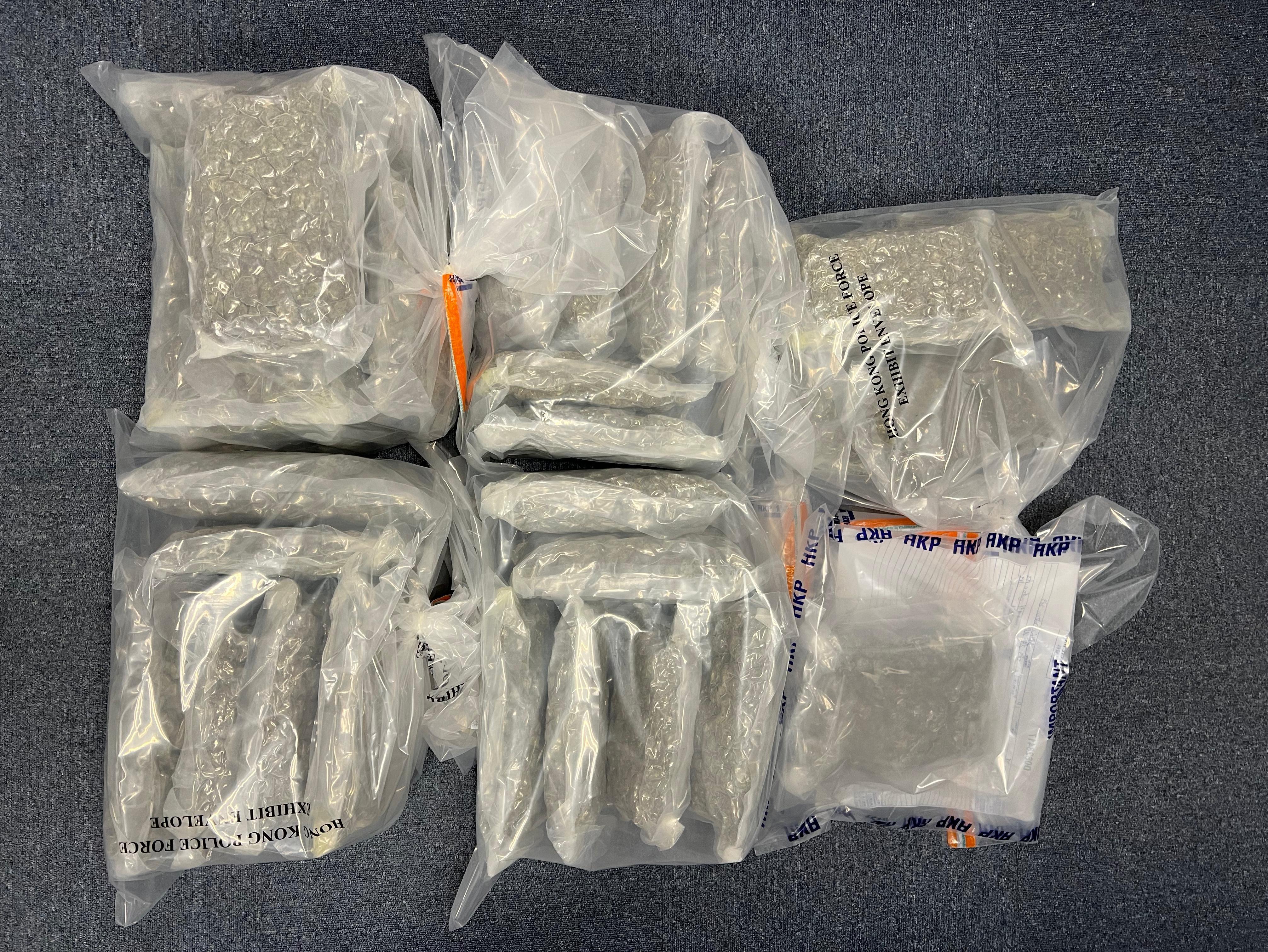 行李藏350萬元大麻花，曼谷抵港25歲女被捕。(警方圖片)