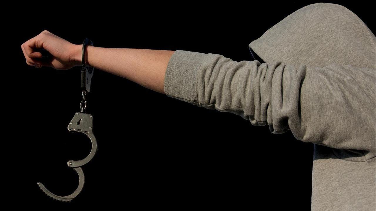 韓百萬YouTuber涉醉駕　棄名車逃走兼拒酒精測試後被捕。（示意圖／PIXABAY）