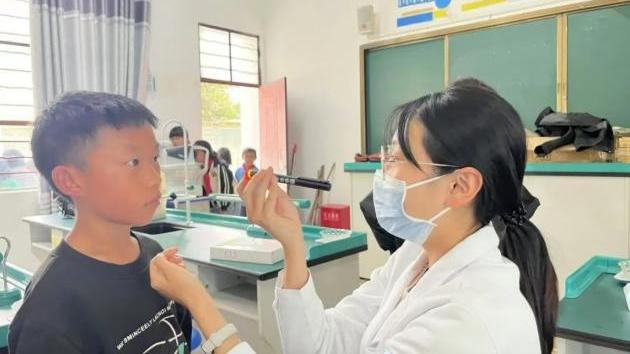 雲南新增兩「零近視小學」　每日戶外運動3小時成關鍵