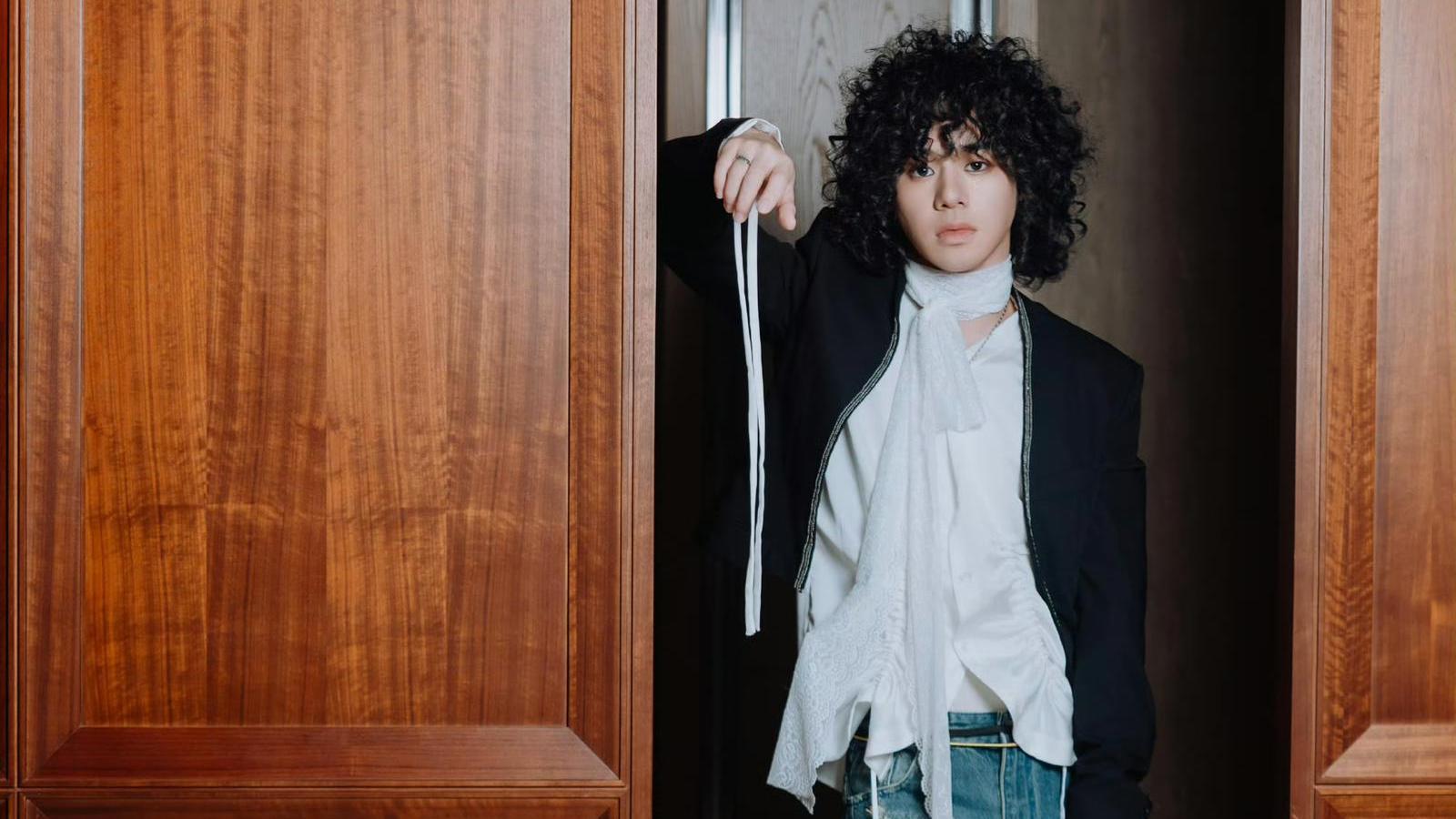 曾比特過檔英皇？霍汶希微博見端倪