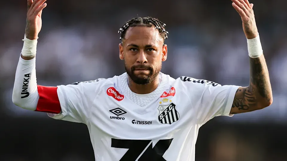 一名未具名的巴西億萬富翁過身，將其遺留折合約84億港元的財產，全數送俾巴西球星尼馬。