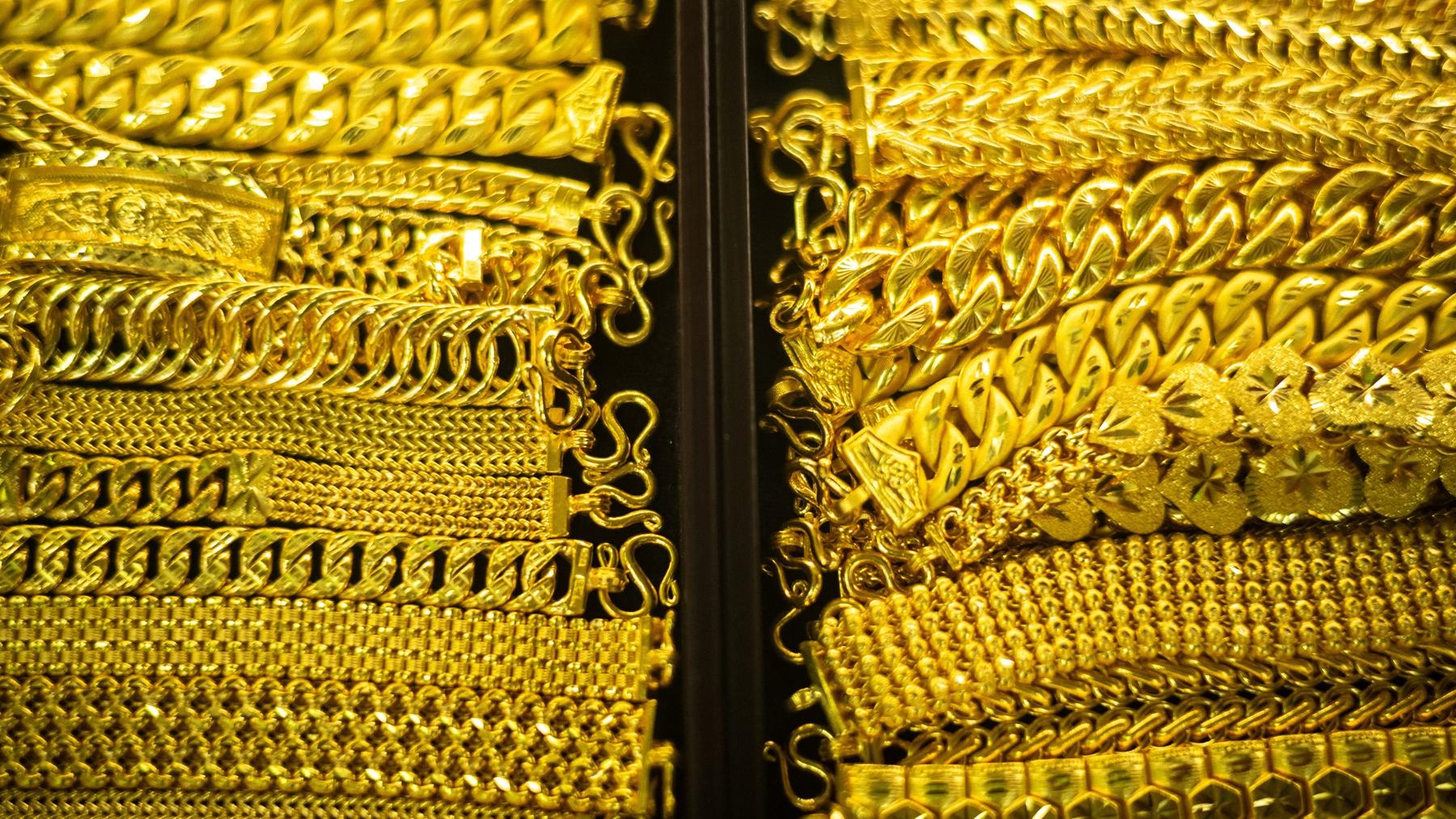 黃金崩潰暴跌直逼4000美元