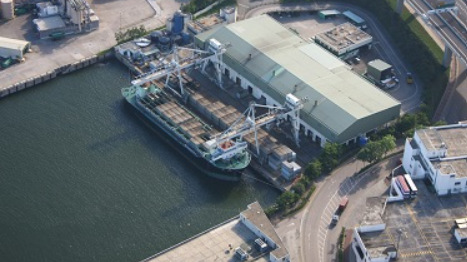 西九龍廢物轉運站今日下午發生火警。