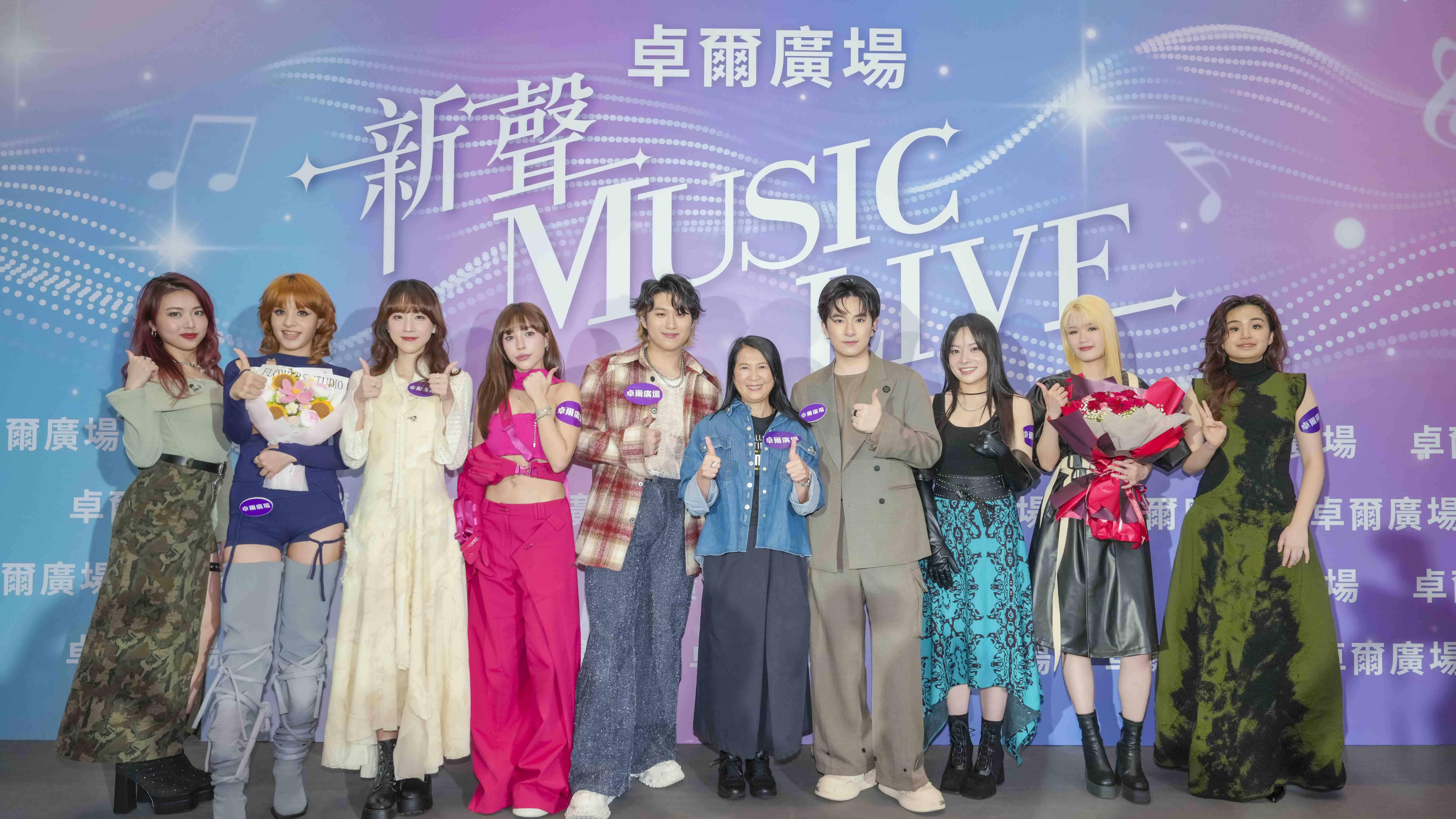 聲秀9強選手卓爾廣場展唱功 逾百樂迷現身打氣迫爆商場