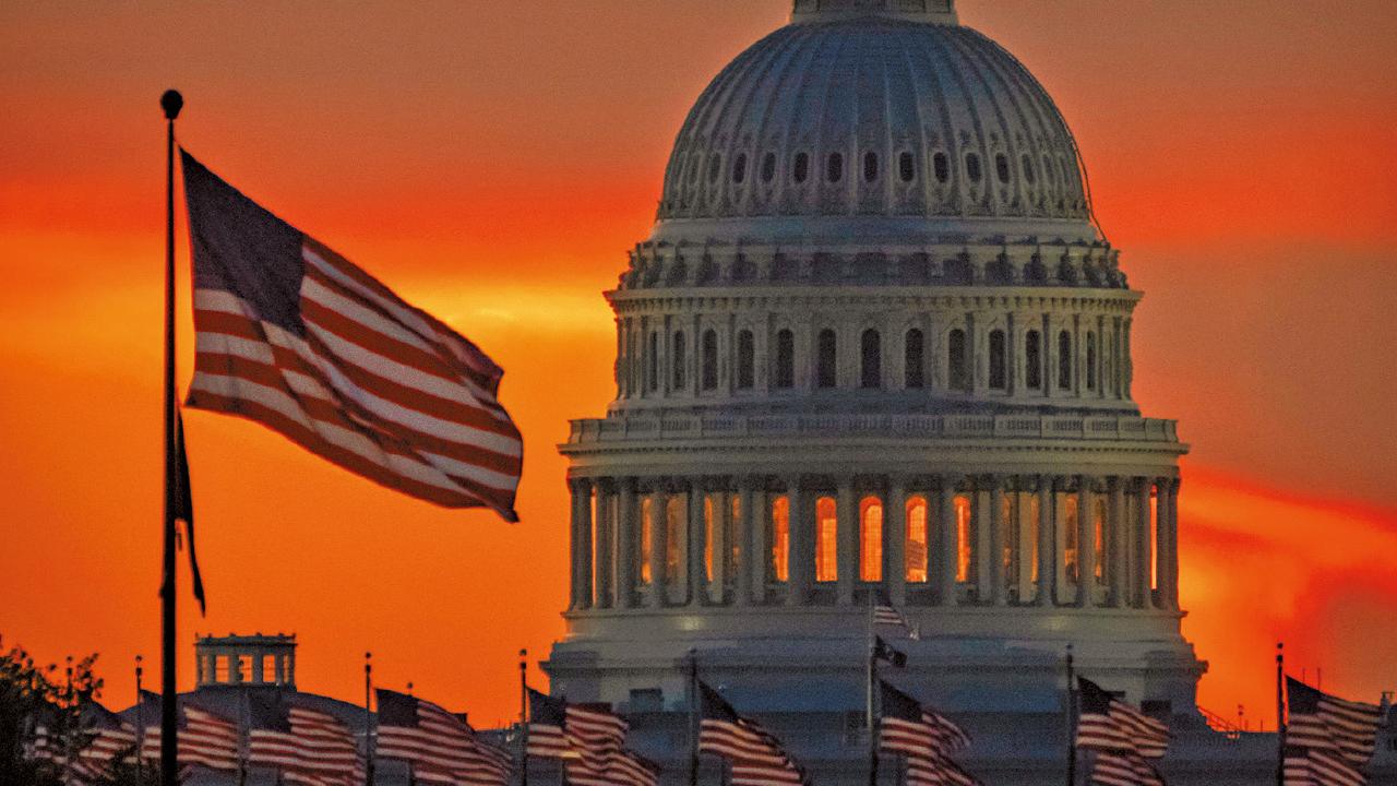 美聯邦政府相隔7年再停擺 75萬僱員放無薪假 軍隊無糧出