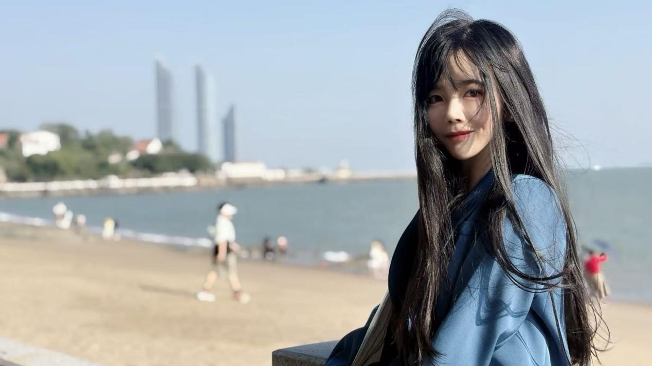 北京航空航天大學美女副教授何靜爆紅抖音逾8萬粉絲　「90後」曾參與央視AI春晚