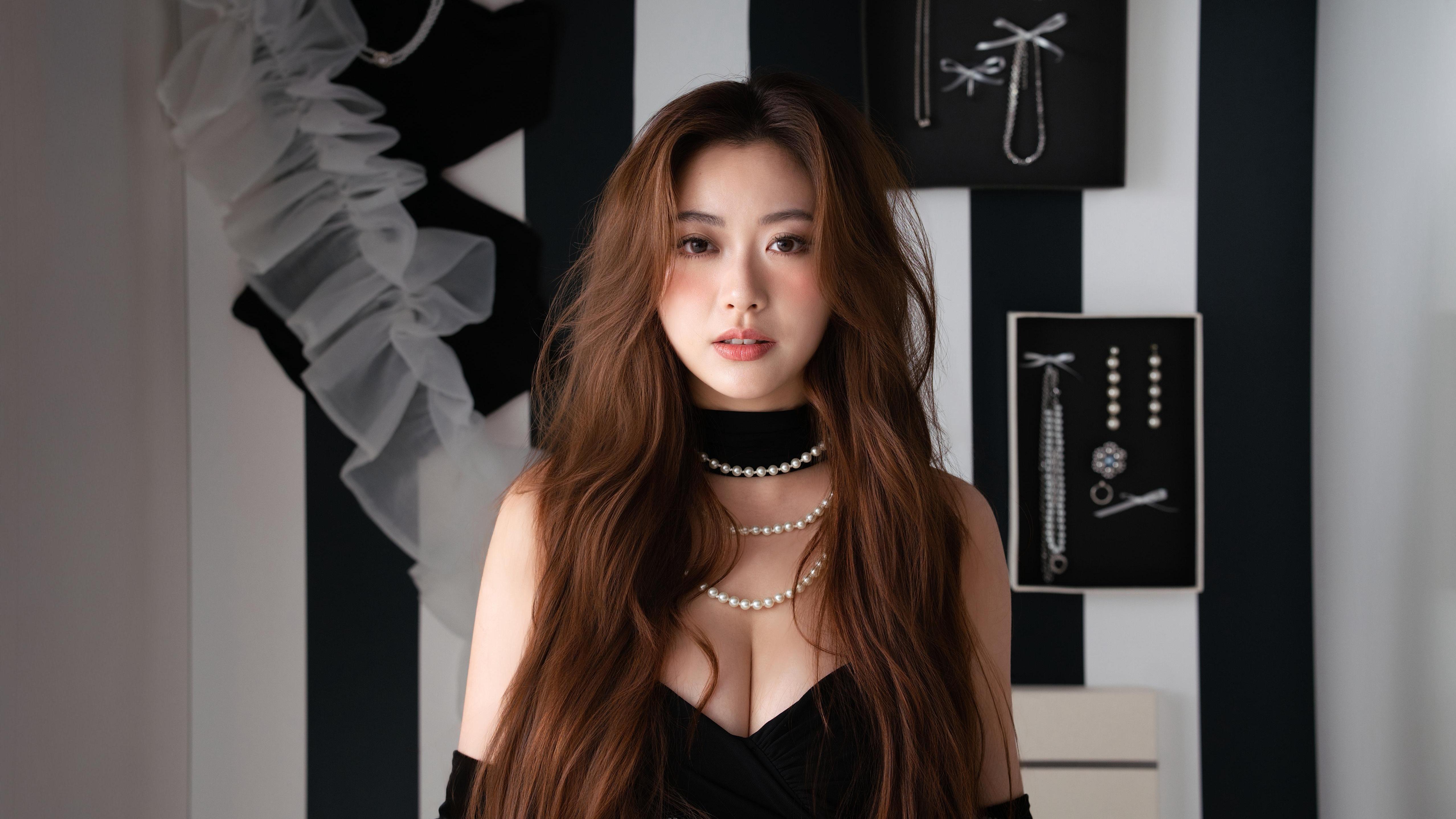 Kylie C.新歌MV扮Barbie任人擺布 四分鐘一鏡到底唔眨眼忍到尖叫