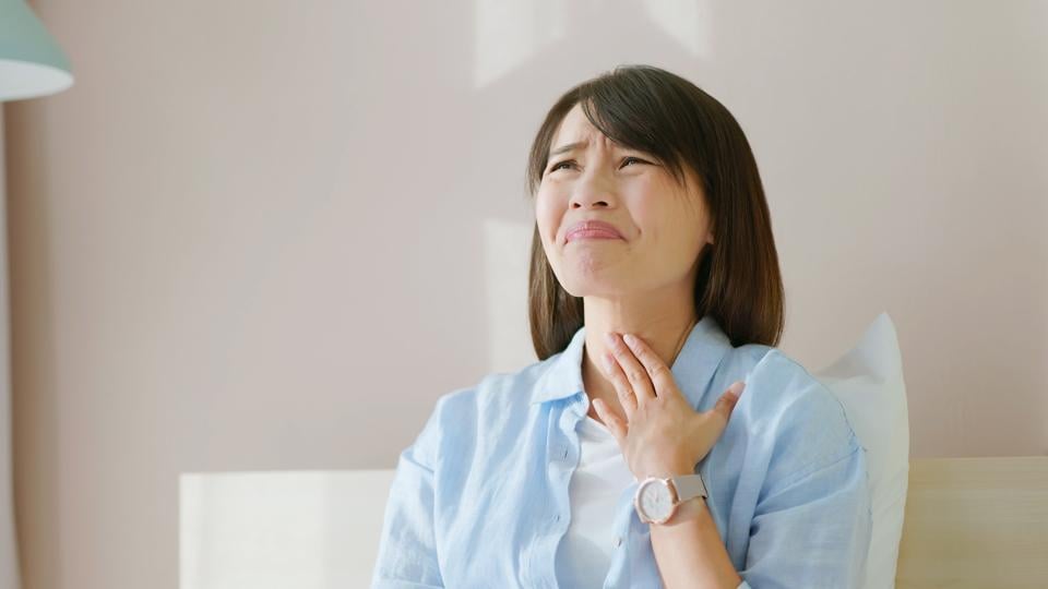 痰液本是保護呼吸道的正常分泌物，但在發炎刺激下，會轉變成大量且黏稠的分泌，反而不利於身體恢復。