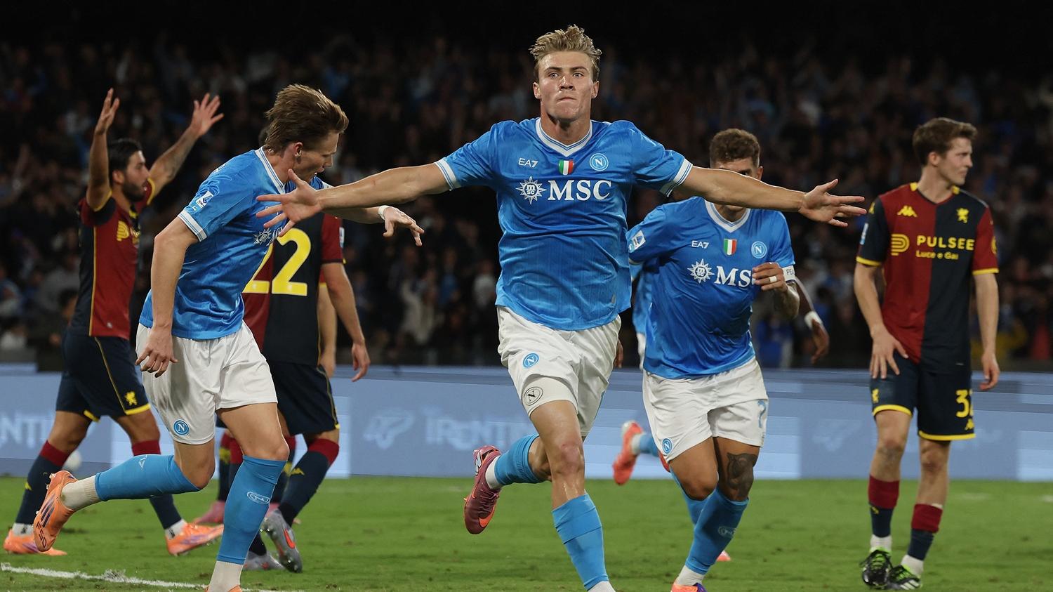 海倫建功為拿玻里2:1擊敗熱拿亞。(路透社)