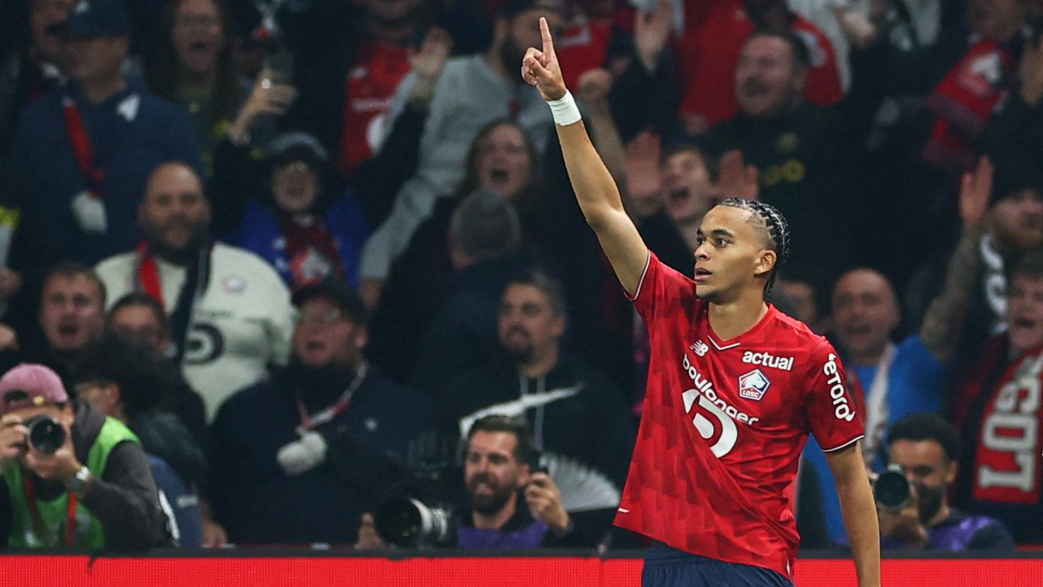 伊丹麥巴比的入波，為里爾迫和巴黎聖日耳門1:1。(路透社)