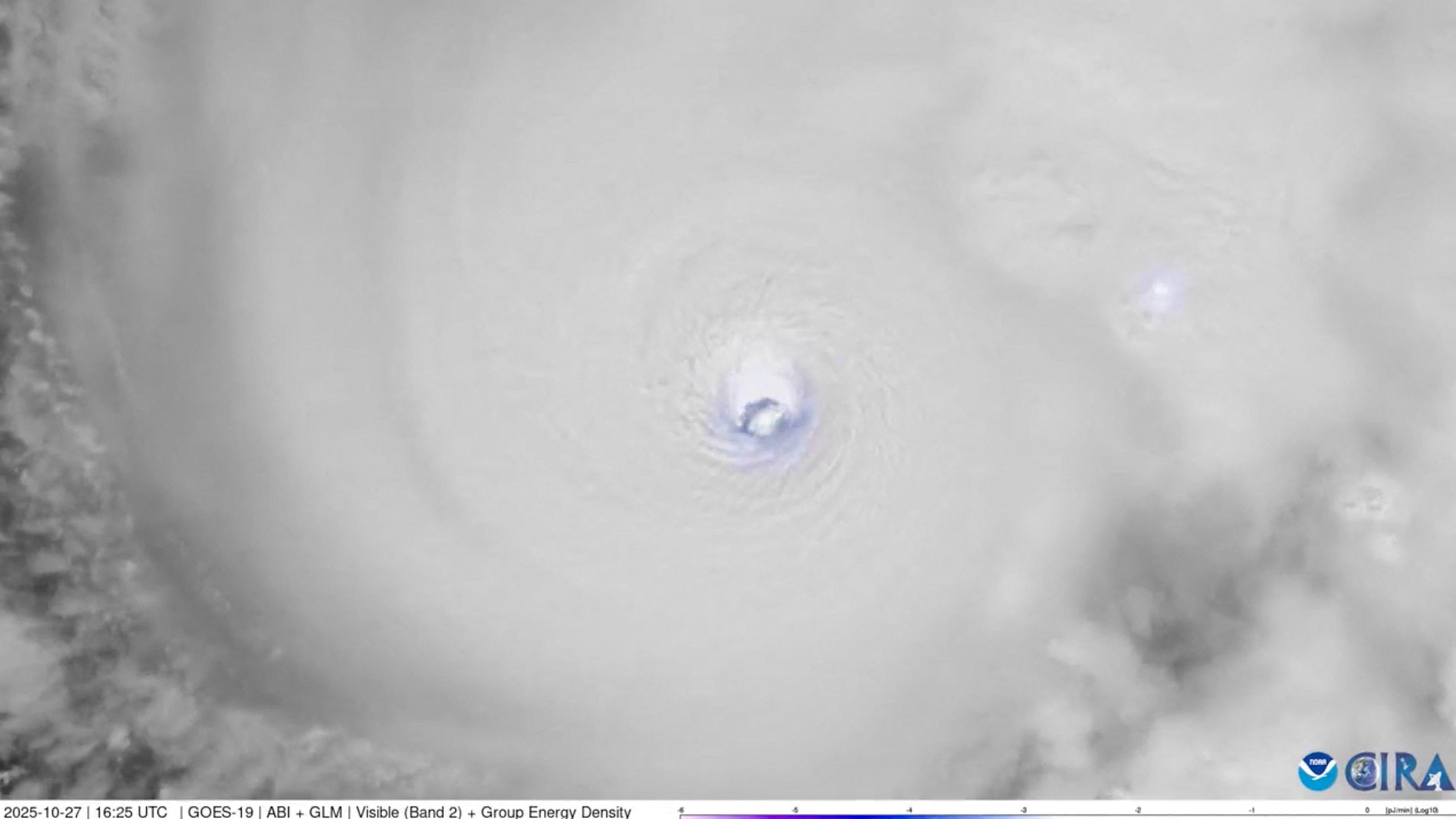 颶風梅麗莎的衛星影像。(路透社)