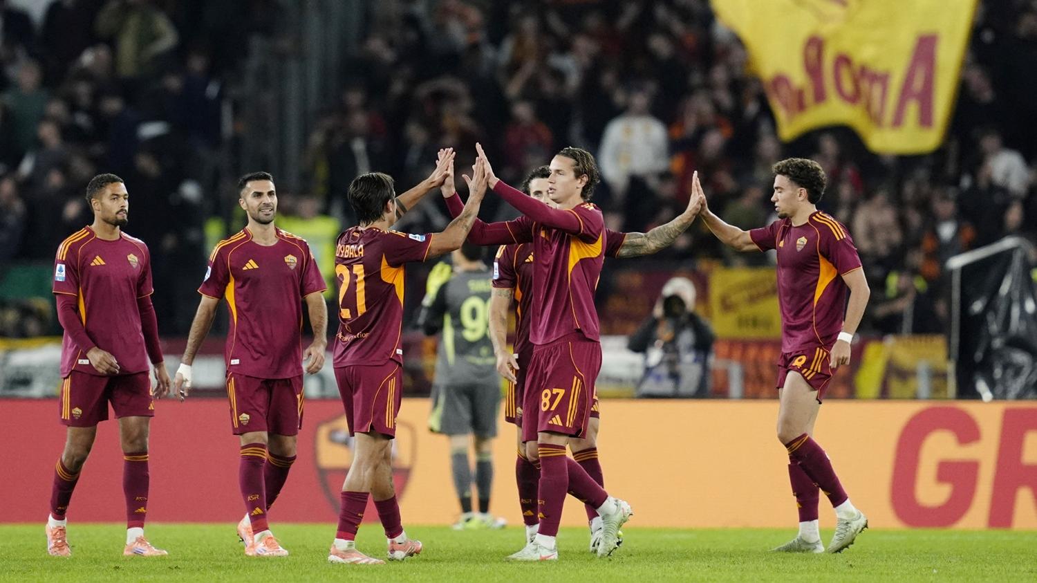 羅馬2:0擊敗帕爾馬，繼續與拿玻里在聯賽同分。(路透社)