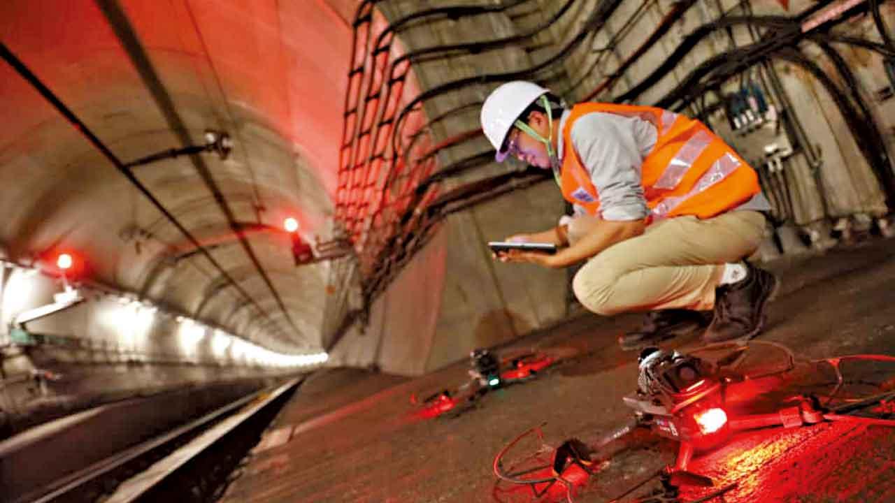 東鐵隧道段應用超視距無人機測試 助設施工紅閃燈 多角度檢隧道設施