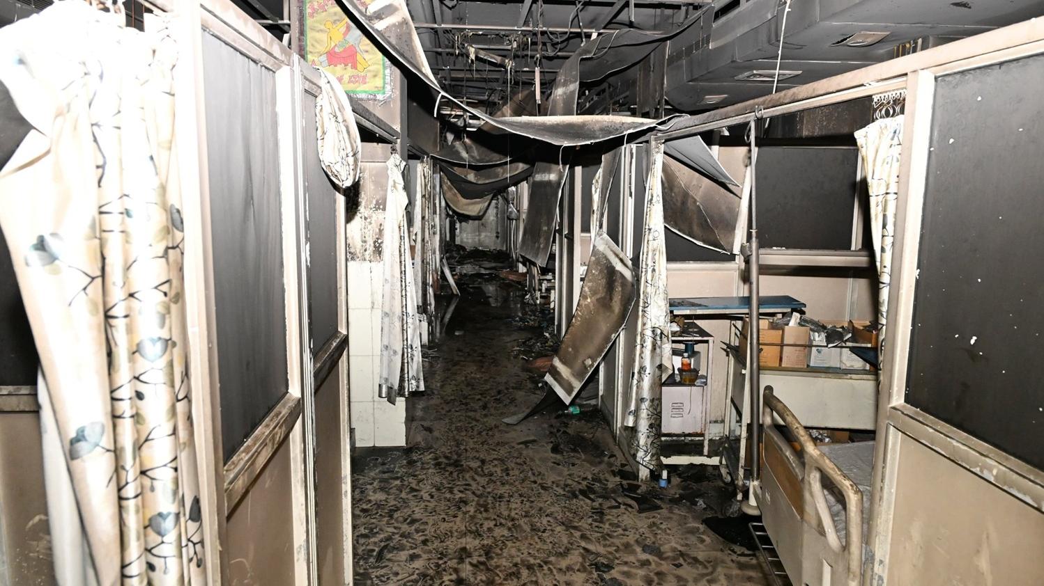 印度一間醫院發生火警。(網上圖片)