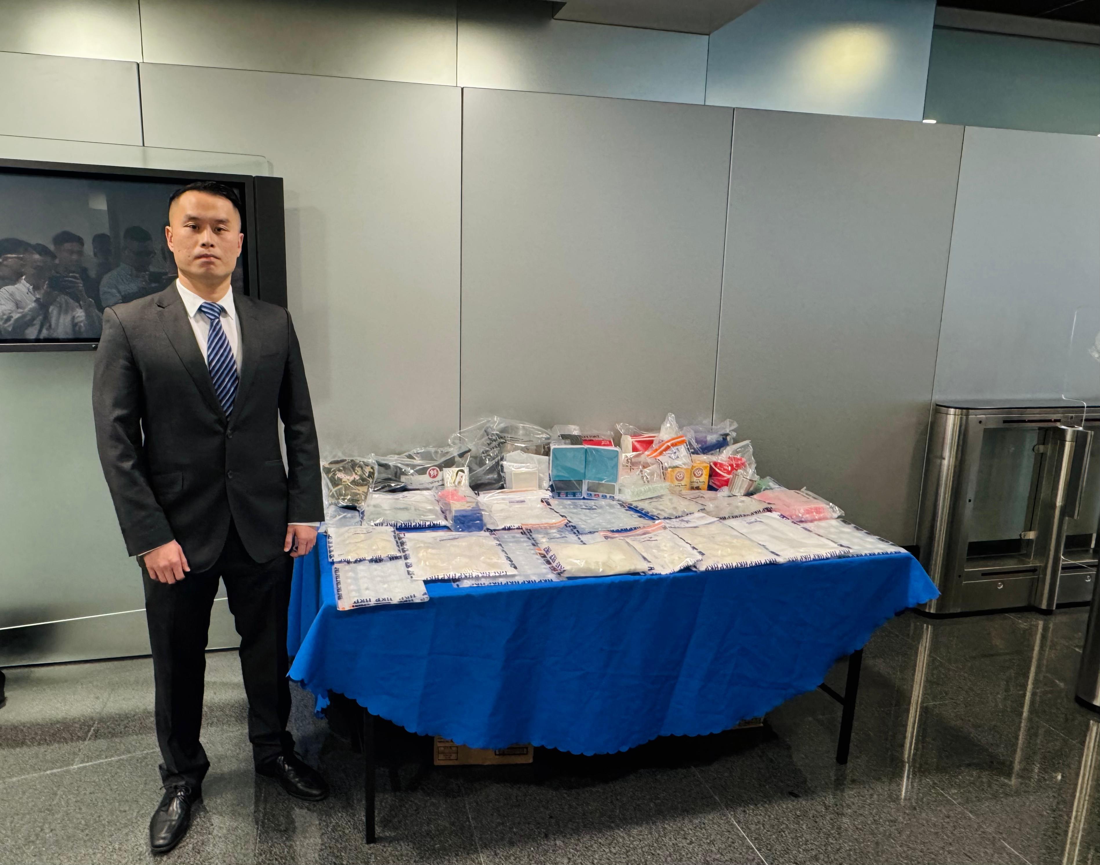 大角咀住宅變製毒工場，警拘3男檢190萬元貨。