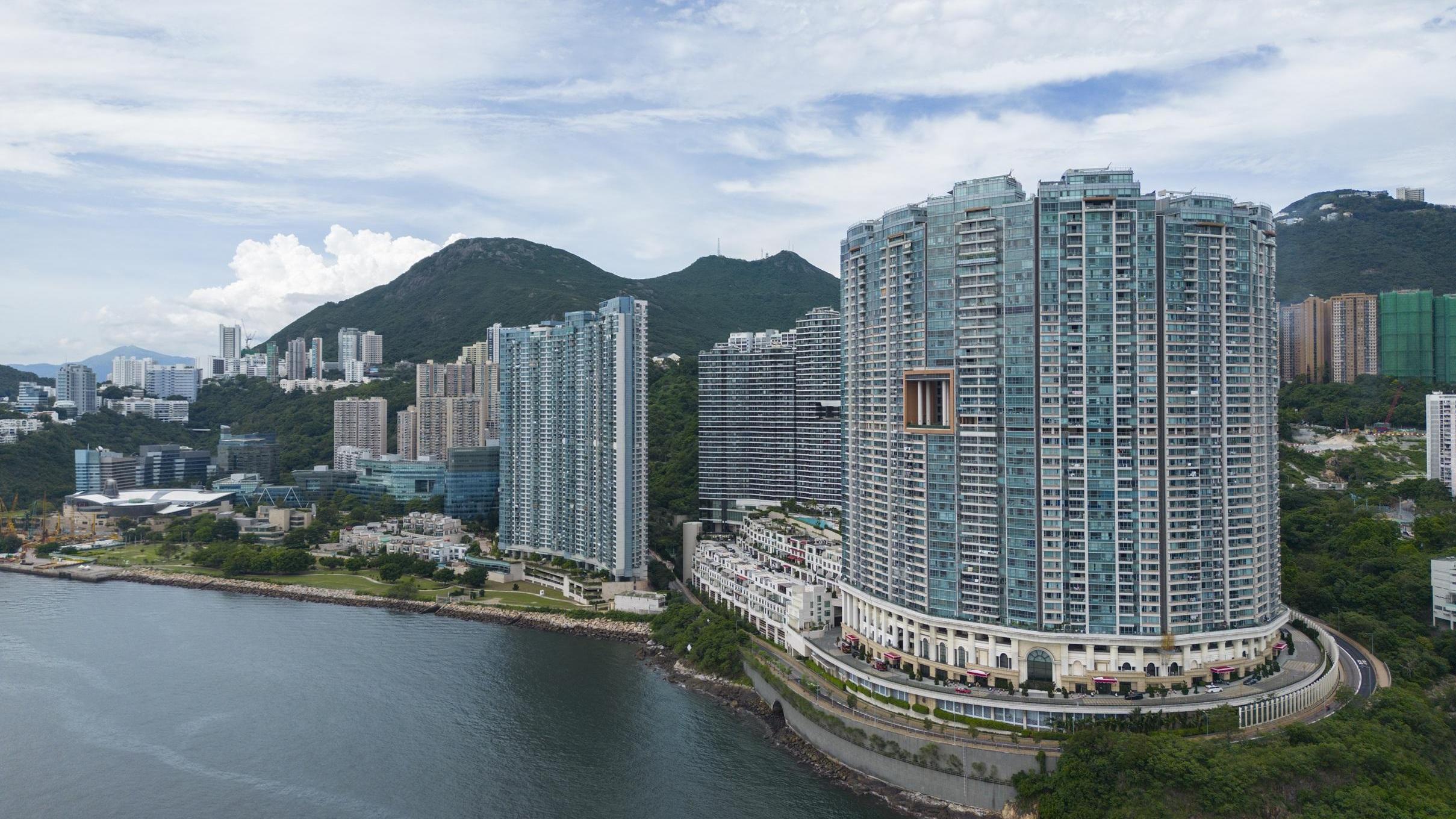 薄扶林貝沙灣6期海景套兩房連車位，獲投資客以1,650萬元承接，料有2.7厘租金回報。