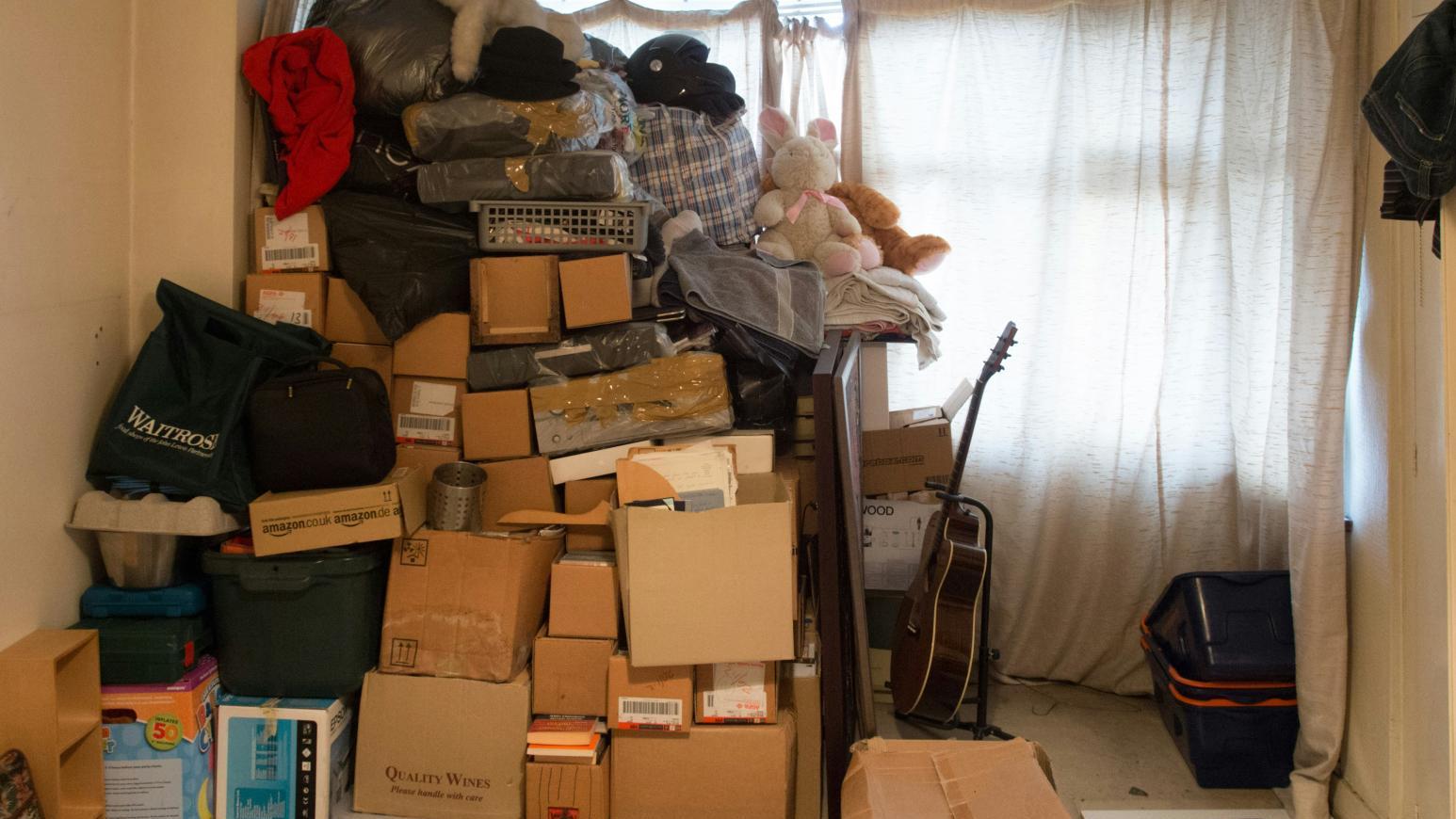 美投資專家︰iPhone第一代、哈利波特首刷版本等舊物 或價值連城。（示意圖／unsplash）