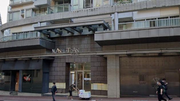 消息指，莫華倫家族成員以728萬元沽出上環單幢Manhattan Avenue兩房，持貨 21年帳賺逾兩倍。