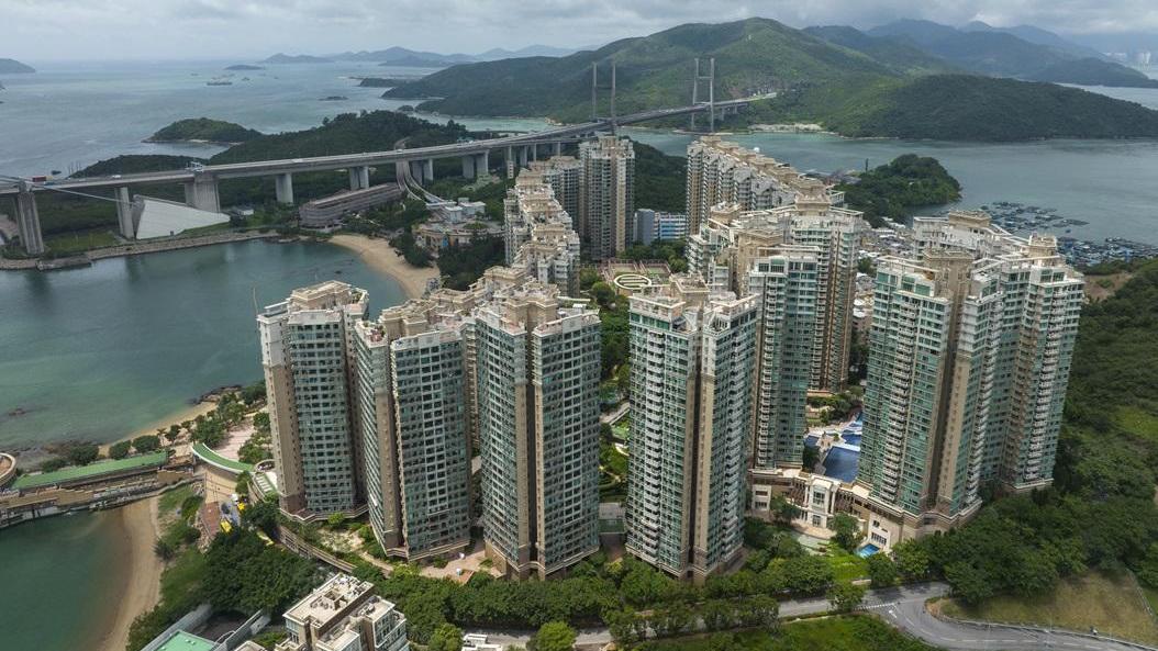 馬灣珀麗灣本月租務市況靠穩活躍，其中6期海珏連錄租賃成交，外籍家庭以4.5萬元承租頂層四房雙套複式戶。