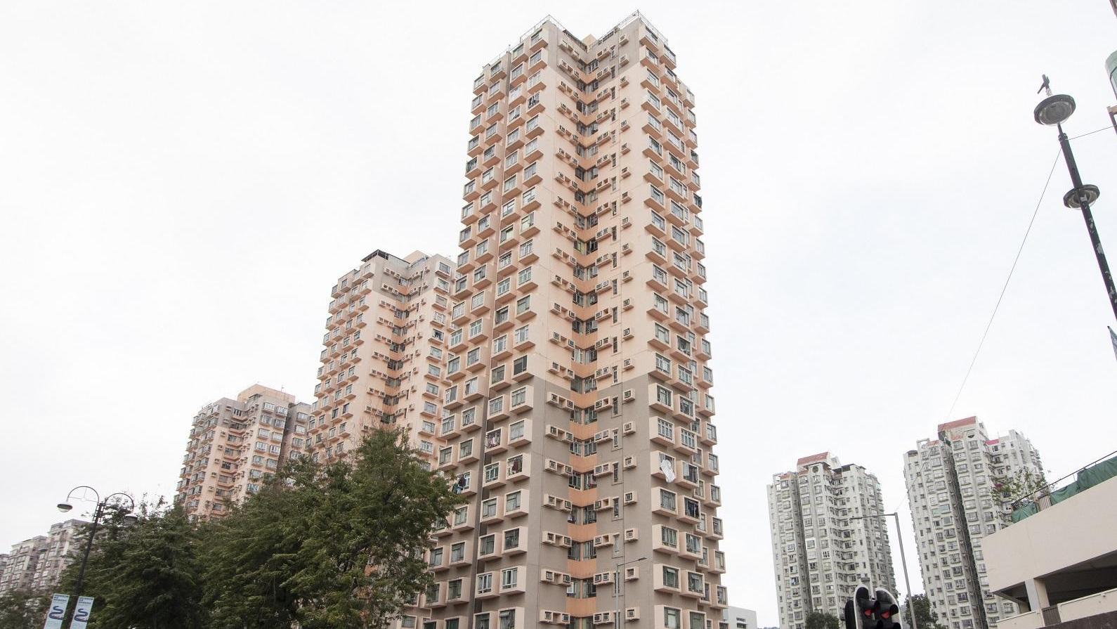 大埔翠怡花園兩房獲上車客以360萬元承接，原業主「短炒」一年帳賺12萬元離場。